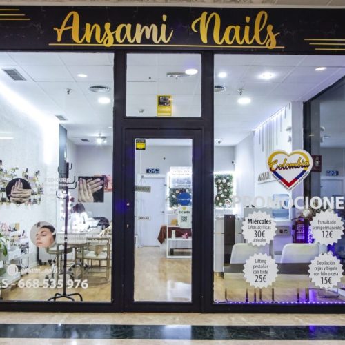 Ansami Nails (1)